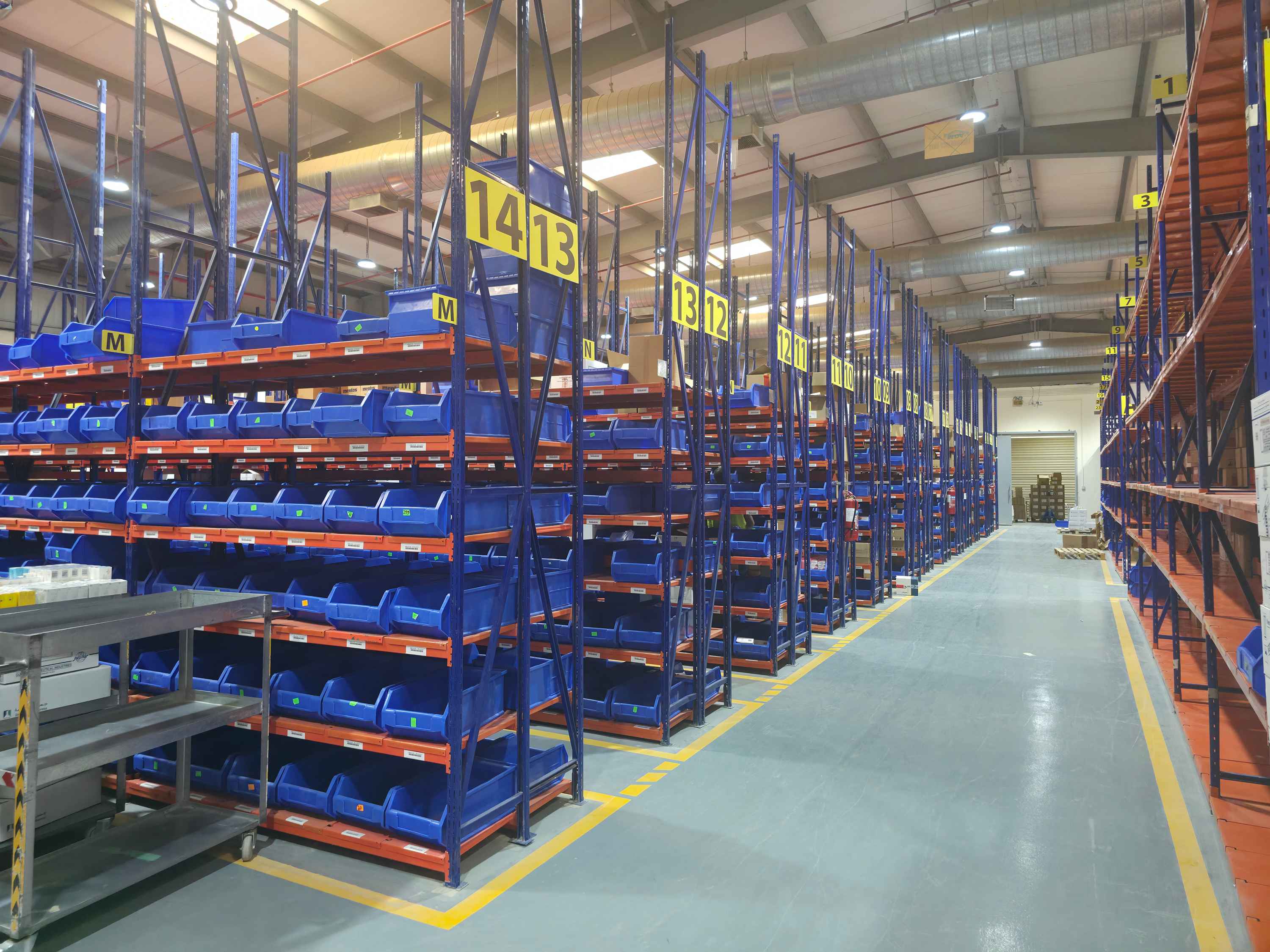 Advanced warehouse facility with temperature control